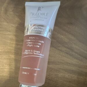Predire Paris Clarifying Cleansing Gel - Deep Pore Cleanse